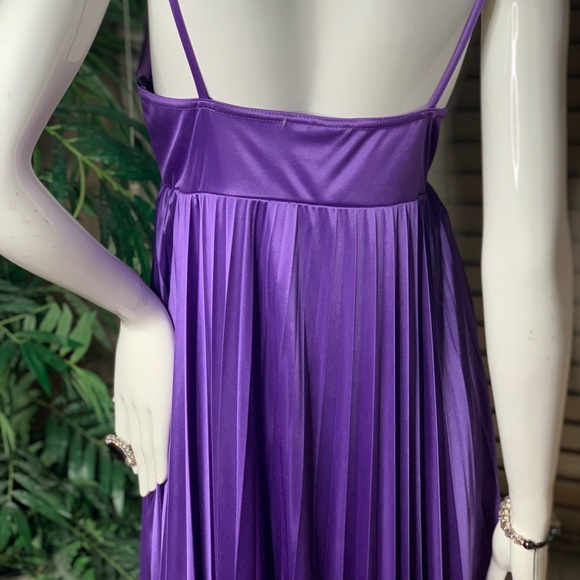 Purple Dress very beautiful Size Large Wear it once - Picture 8 of 10